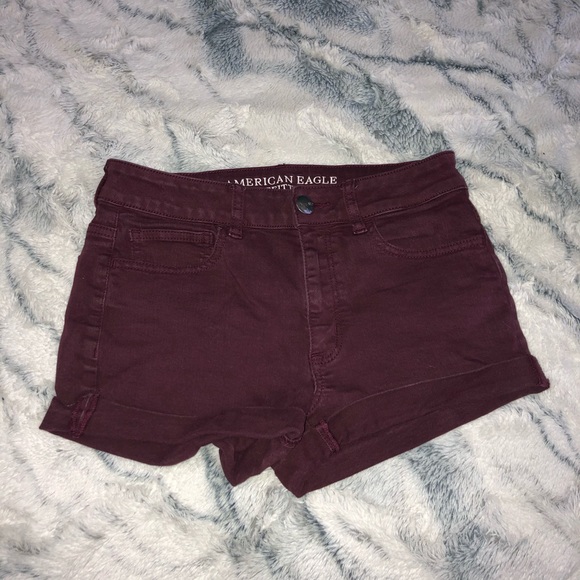 American Eagle Outfitters Pants - maroon shorts